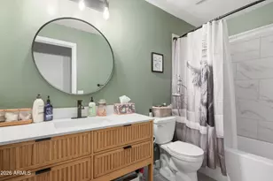 661 N Joshua Tree Ln, Gilbert, AZ 85234 - Photo 27