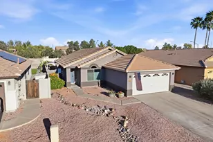 661 N Joshua Tree Ln, Gilbert, AZ 85234 - Photo 35