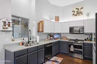 661 N Joshua Tree Lane, Gilbert, AZ 85234 - Photo 9