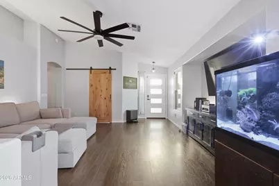 661 N Joshua Tree Lane, Gilbert, AZ 85234 - Photo 7