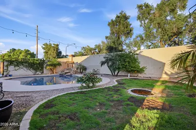 661 N Joshua Tree Lane, Gilbert, AZ 85234 - Photo 31