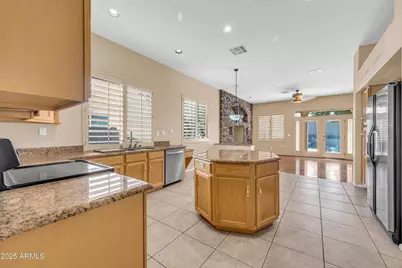 875 W Aloe Place, Chandler, AZ 85248 - Photo 7