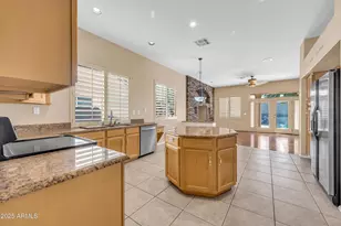 875 W Aloe Pl, Chandler, AZ 85248 - Photo 7