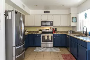 7357 E Ivyglen St, Mesa, AZ 85207 - Photo 7