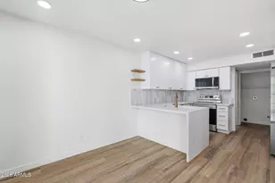 11011 N 92nd St, Scottsdale, AZ 85260 - Photo 17