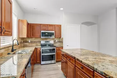 15441 W Shangri La Road, Surprise, AZ 85379 - Photo 3