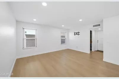 14644 S 24th Place, Phoenix, AZ 85048 - Photo 9