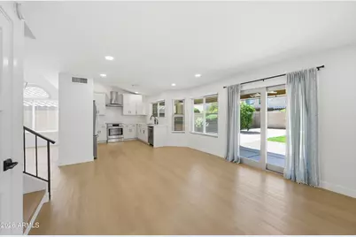 14644 S 24th Place, Phoenix, AZ 85048 - Photo 7