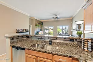 2725 E Mine Creek Rd, Phoenix, AZ 85024 - Photo 15