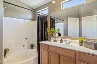 2725 E Mine Creek Rd, Phoenix, AZ 85024 - Photo 7