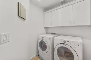 2535 W Lucia Dr, Phoenix, AZ 85085 - Photo 9