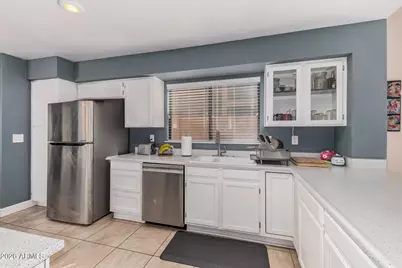 83 W Calle De Arcos --, Tempe, AZ 85284 - Photo 13