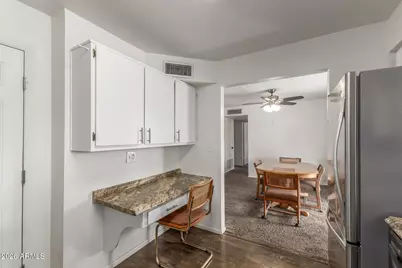 6037 E Evergreen Street, Mesa, AZ 85205 - Photo 9