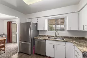 6037 E Evergreen St, Mesa, AZ 85205 - Photo 11