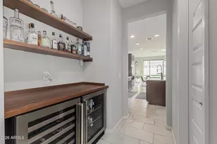 2517 E Novak Wy, Phoenix, AZ 85042 - Photo 19