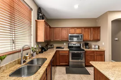 1817 E Beautiful Lane, Phoenix, AZ 85042 - Photo 17