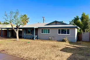 2439 W Freeway Ln, Phoenix, AZ 85021 - Photo 3