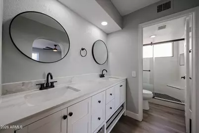 3951 E Waltann Lane, Phoenix, AZ 85032 - Photo 9