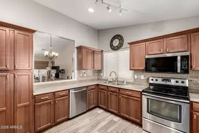 7001 N 28th Drive, Phoenix, AZ 85051 - Photo 13