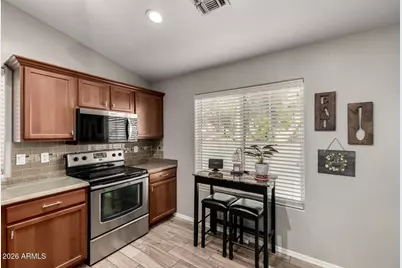 7001 N 28th Drive, Phoenix, AZ 85051 - Photo 11