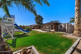 1441 E Caroline Ln, Tempe, AZ 85284 - Photo 27