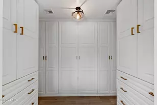 1441 E Caroline Ln, Tempe, AZ 85284 - Photo 17