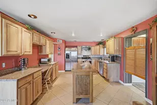2238 N Plaza Dr, Apache Junction, AZ 85120 - Photo 17