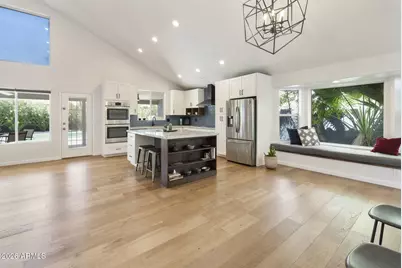 760 N Pineview Drive, Chandler, AZ 85226 - Photo 5