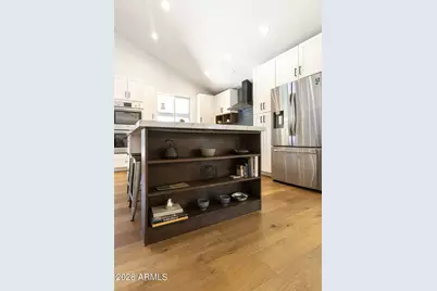 760 N Pineview Drive, Chandler, AZ 85226 - Photo 21