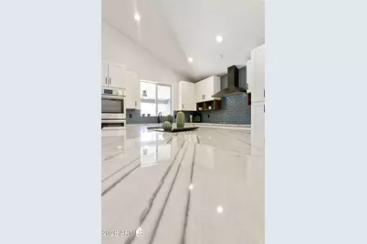 760 N Pineview Drive, Chandler, AZ 85226 - Photo 17