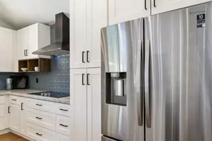 760 N Pineview Dr, Chandler, AZ 85226 - Photo 15