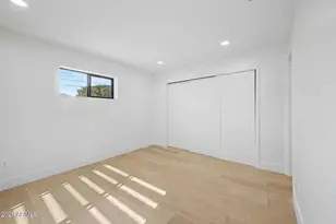 5438 E Avalon Dr, Phoenix, AZ 85018 - Photo 25