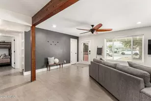 3038 E Avalon Dr, Phoenix, AZ 85016 - Photo 9