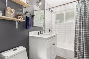 3038 E Avalon Dr, Phoenix, AZ 85016 - Photo 31