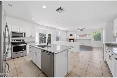 14604 W Clarendon Avenue, Goodyear, AZ 85395 - Photo 13