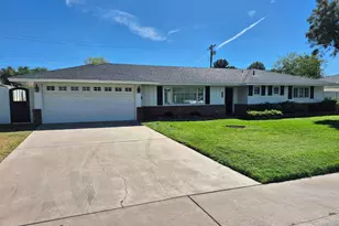 3445 N 47th St, Phoenix, AZ 85018 - Photo 1
