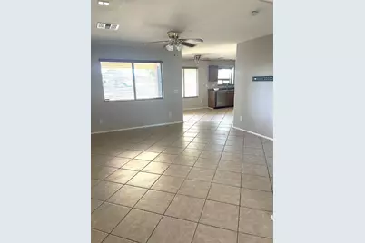 985 E Saddle, San Tan Valley, AZ 85143 - Photo 5