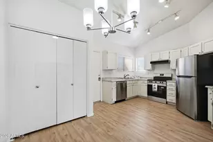 8542 W Oregon Ave, Glendale, AZ 85305 - Photo 9