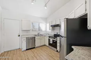 8542 W Oregon Ave, Glendale, AZ 85305 - Photo 13