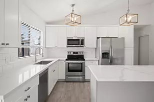 928 E Hope St, Mesa, AZ 85203 - Photo 3