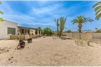 9607 W Hidden Valley Circle, Sun City, AZ 85351 - Photo 9