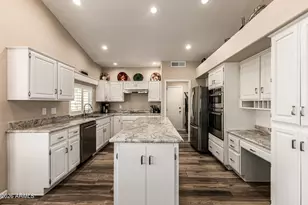 10234 E Cedar Waxwing Dr, Sun Lakes, AZ 85248 - Photo 9