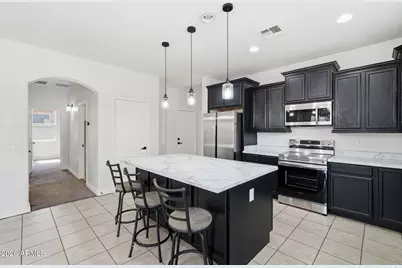 3203 S 90th Lane, Tolleson, AZ 85353 - Photo 11