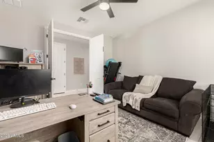 40128 W Hensley Way, Maricopa, AZ 85138 - Photo 15