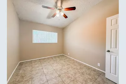 2206 S Granada Drive #5, Tempe, AZ 85282 - Photo 9