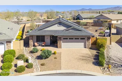 414 N La Paz Street, Dewey, AZ 86327 - Photo 1