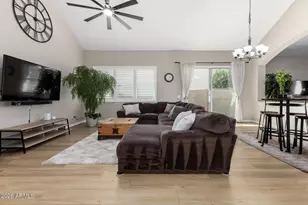 22186 E Creekside Dr, Queen Creek, AZ 85142 - Photo 17