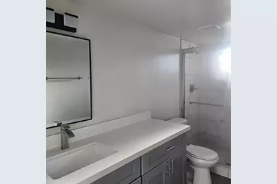 3326 N 66th Place #Apt 4, Scottsdale, AZ 85251 - Photo 7