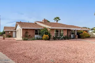 956 Castillo Dr E, Litchfield Park, AZ 85340 - Photo 3