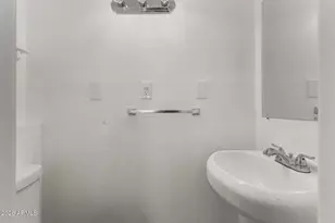 10602 W Avenida Glenrosa St, Phoenix, AZ 85037 - Photo 9